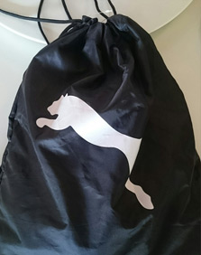 Sort puma gymnastikpose